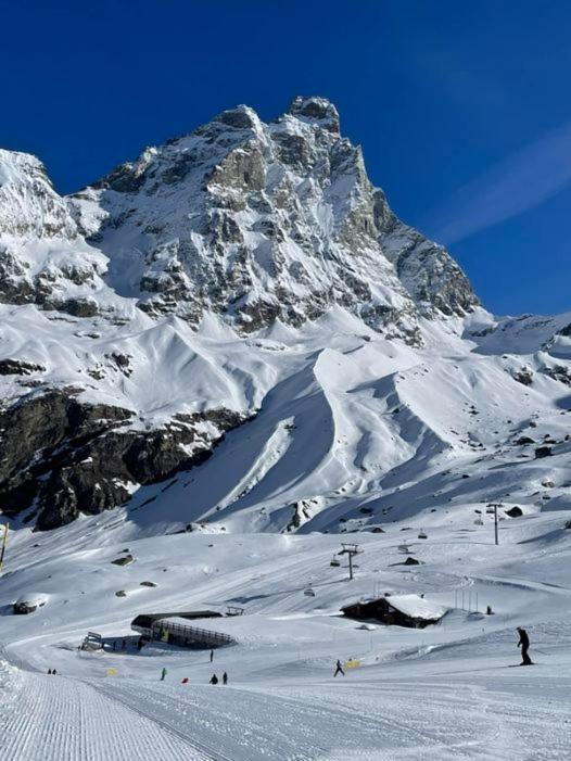 Cervinia-Valt Sport & Relax House Apartamento Valtournenche Exterior foto
