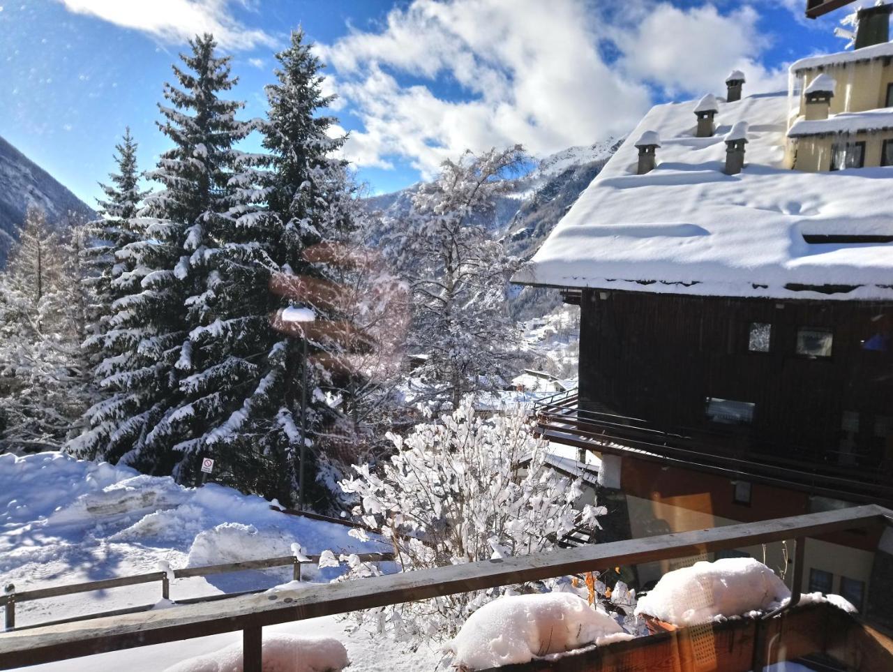 Cervinia-Valt Sport & Relax House Apartamento Valtournenche Exterior foto